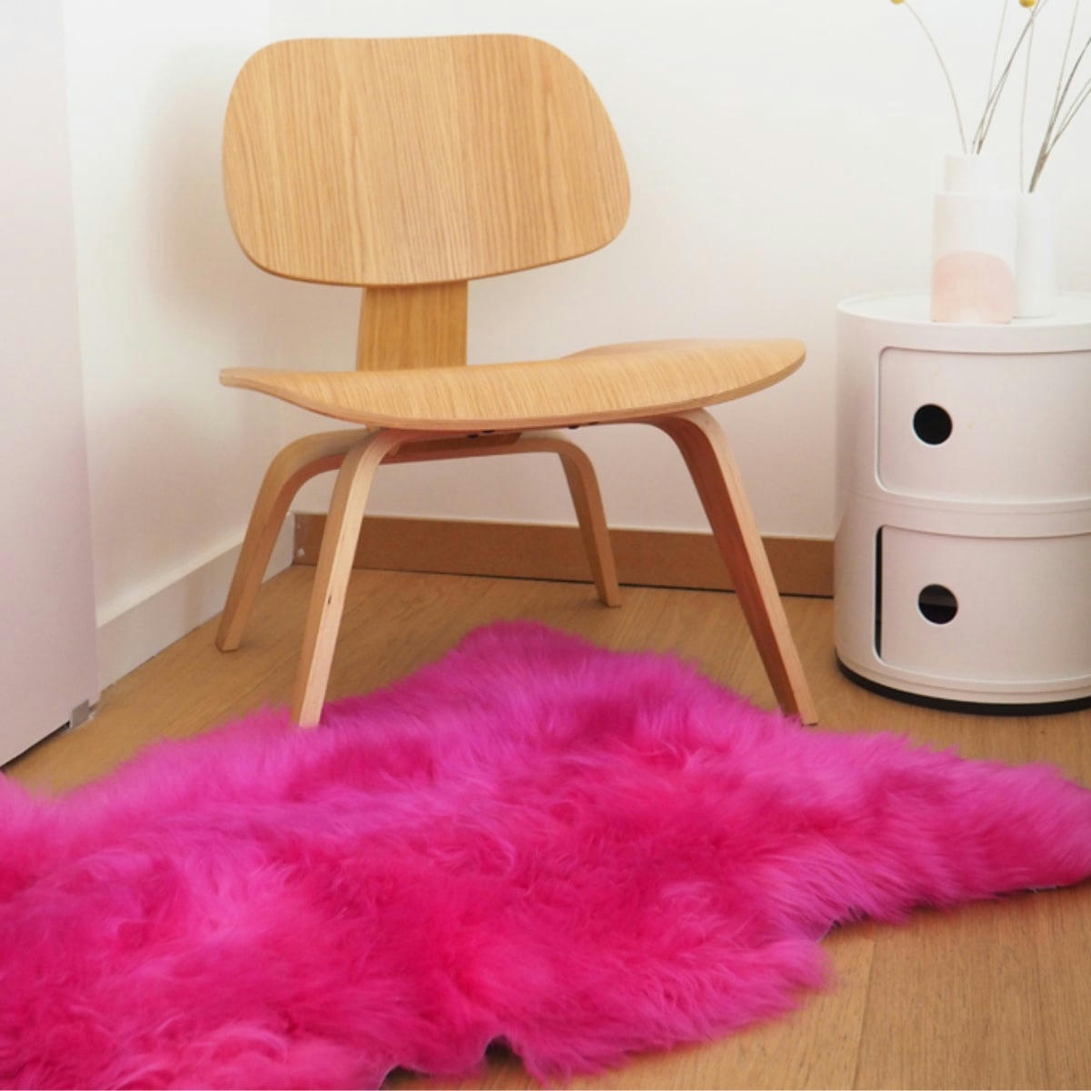 - Tapis en peau de mouton rose fuchsia
