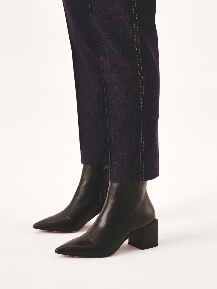 Black leather boots with square heel
