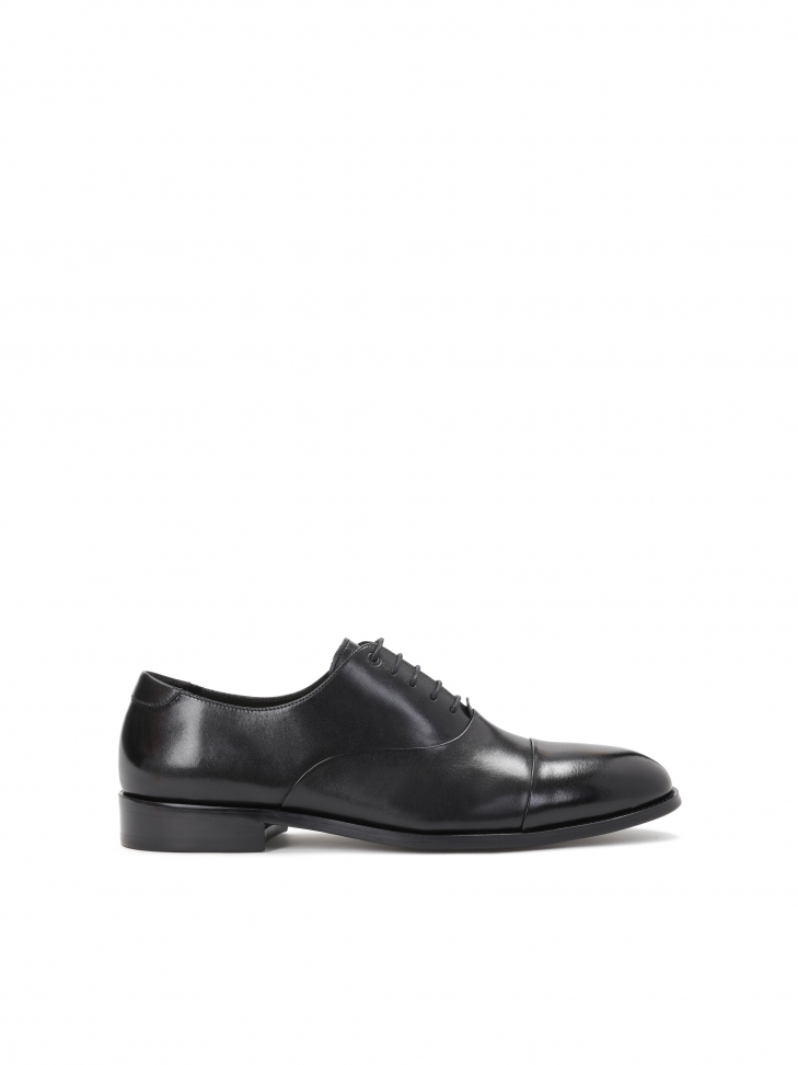 Men's black derby shoes