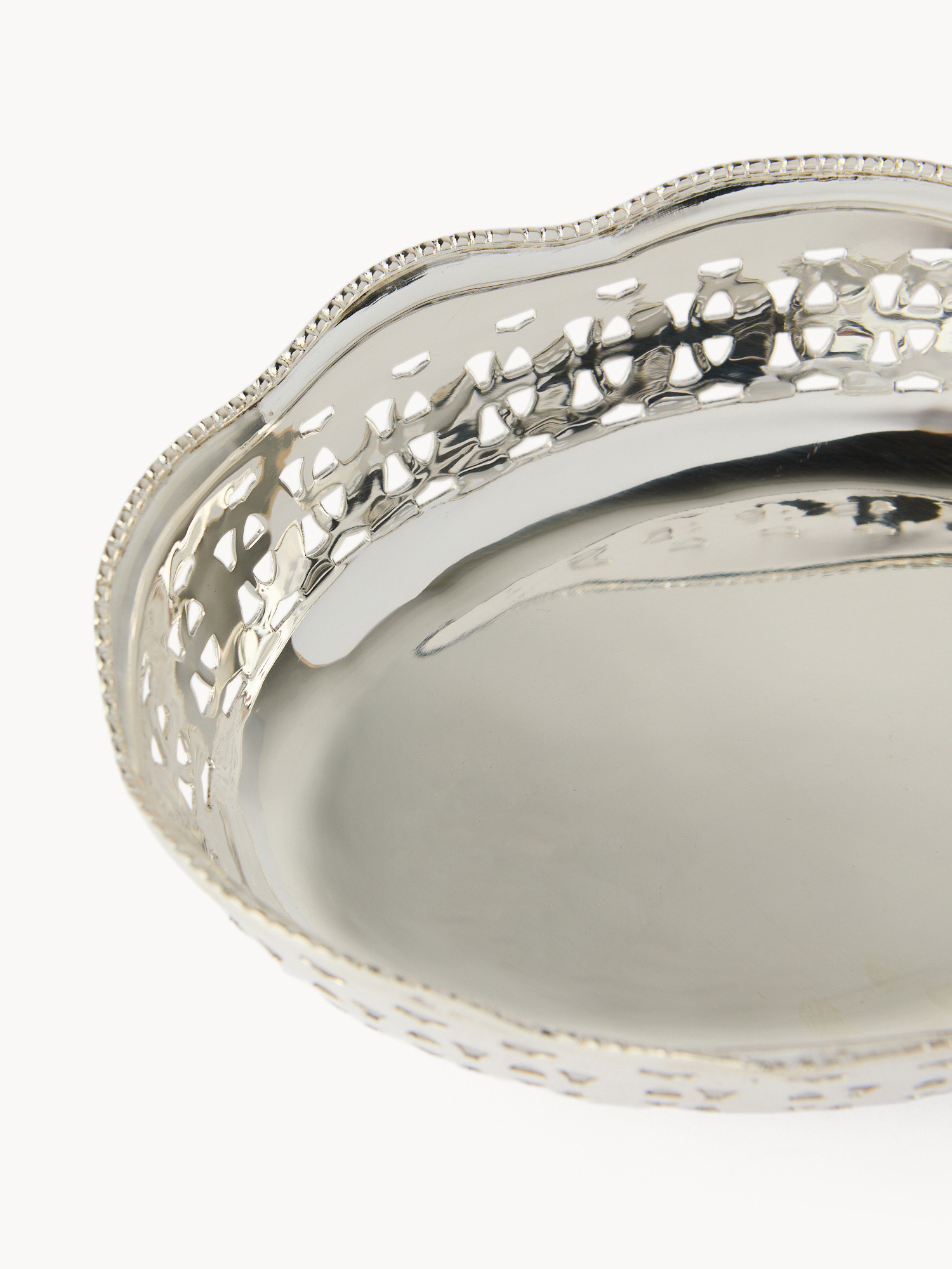 Coppa ovale in silver plated lavorato