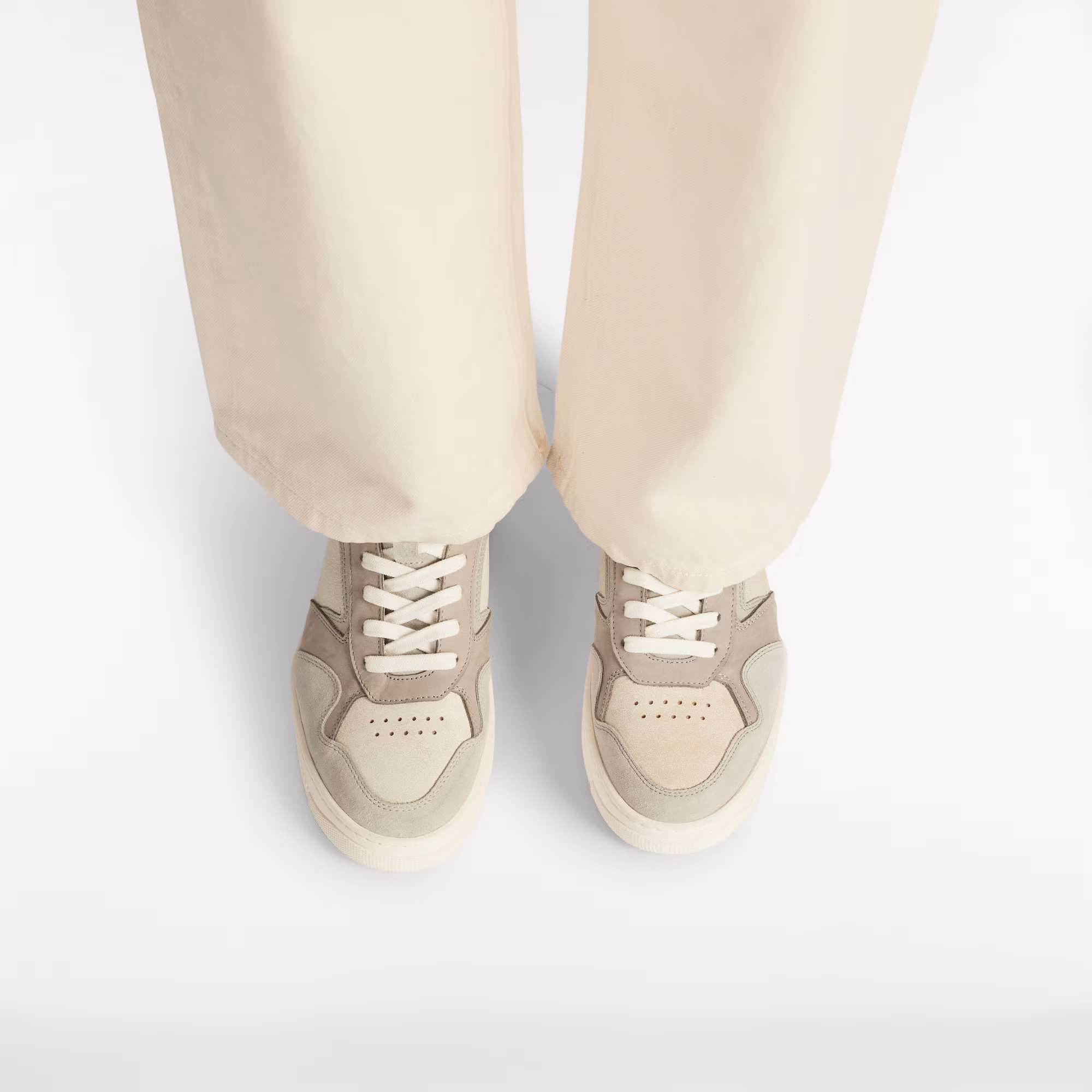 Newton<br>Oxford Lace Sneaker