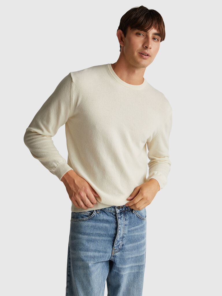 Cream crew neck sweater in pure Merino wool