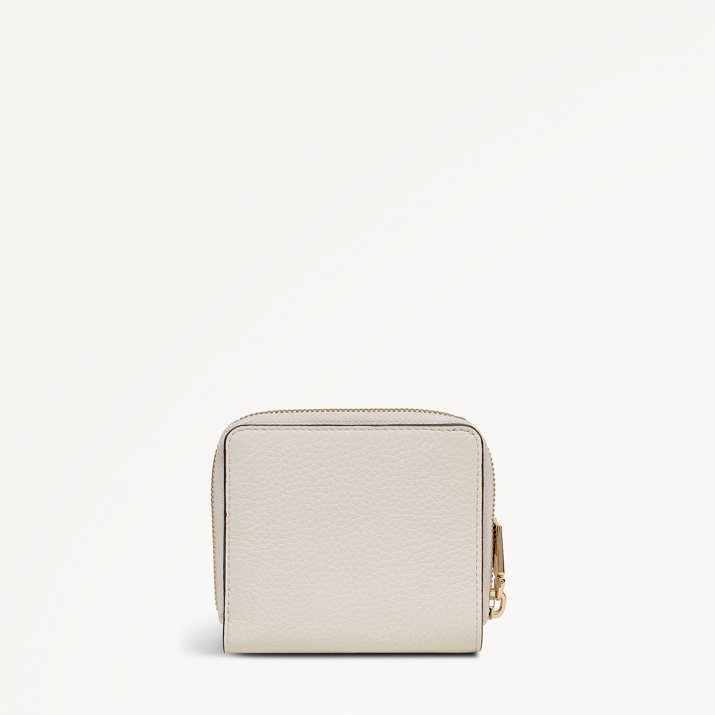 Dukes Place - Medium Zip Around Purse