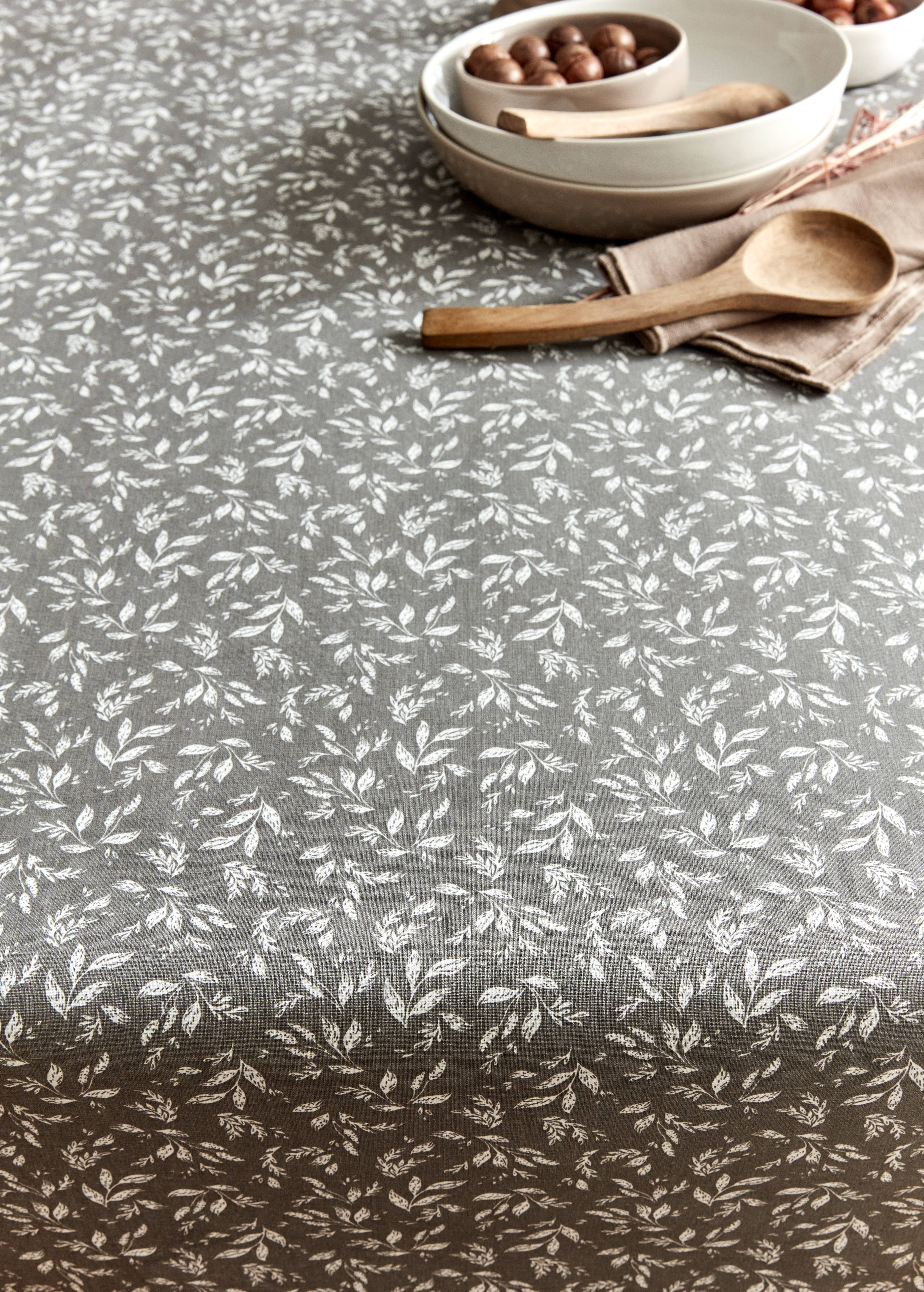 NAPPE ENDUITE à MOTIF VÉGÉTAL GRIS