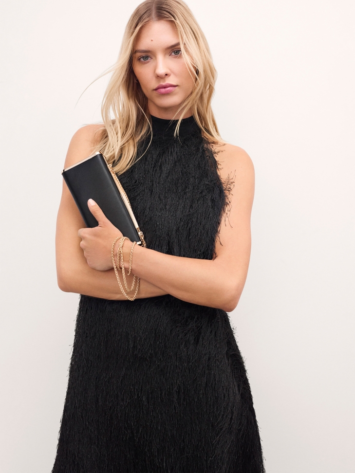 Evening handbag with elegant hardware