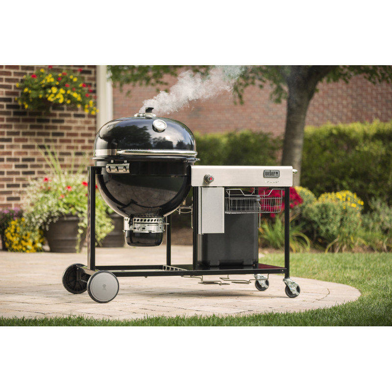 Barbecue au charbon Summit Kamado Center WEBER