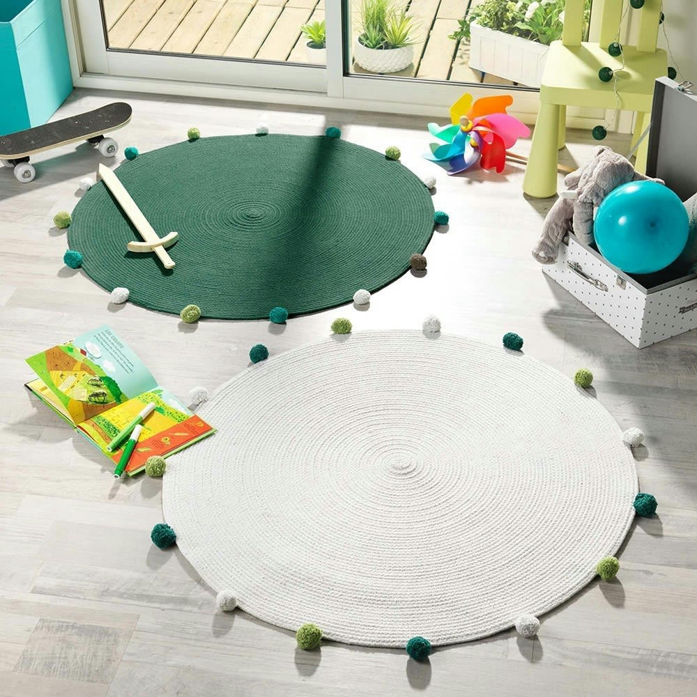 POMPOMPARTY - Tapis rond pompons vert D90cm