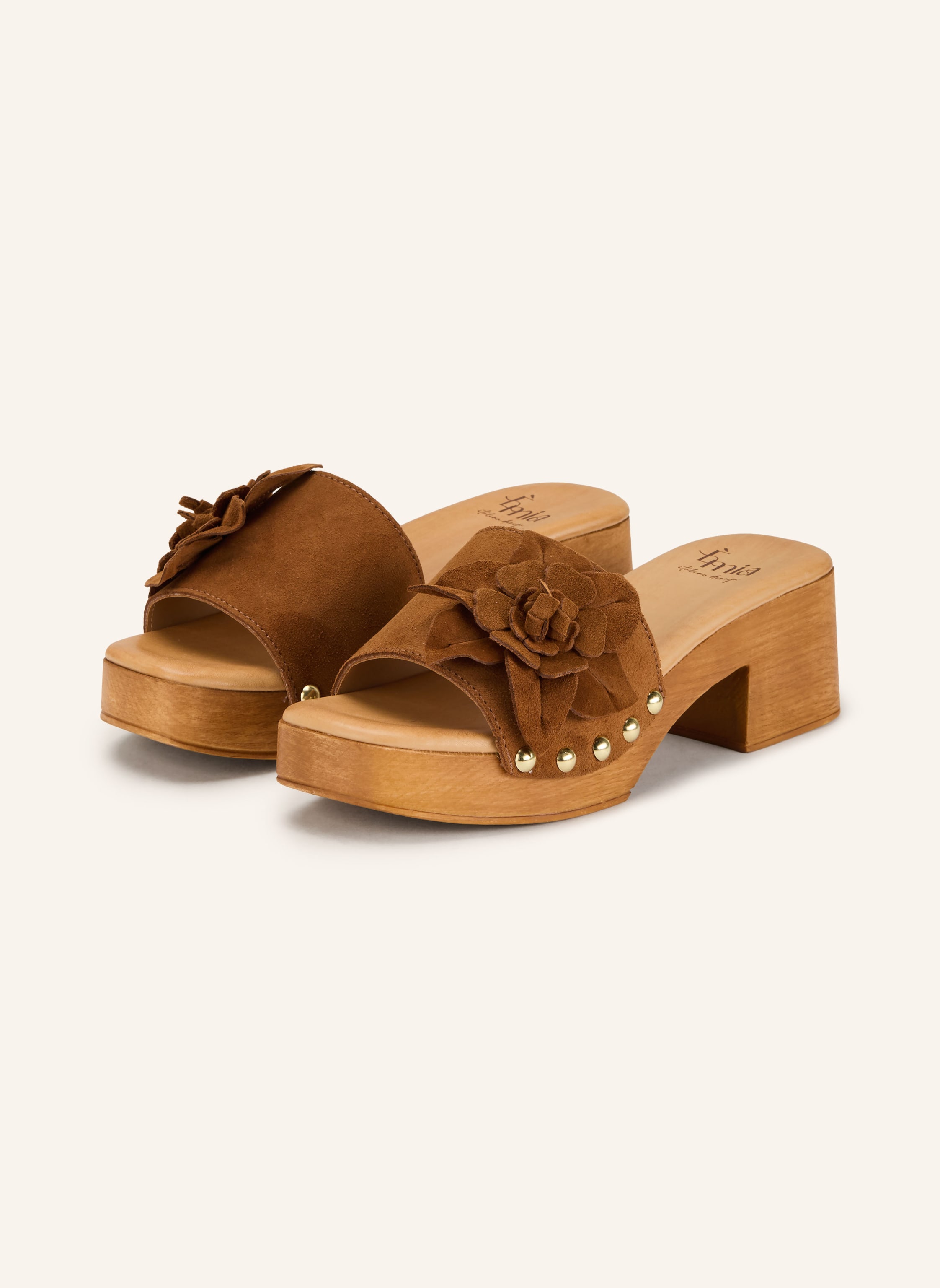 È MIA Plateau-Mules mit Nieten