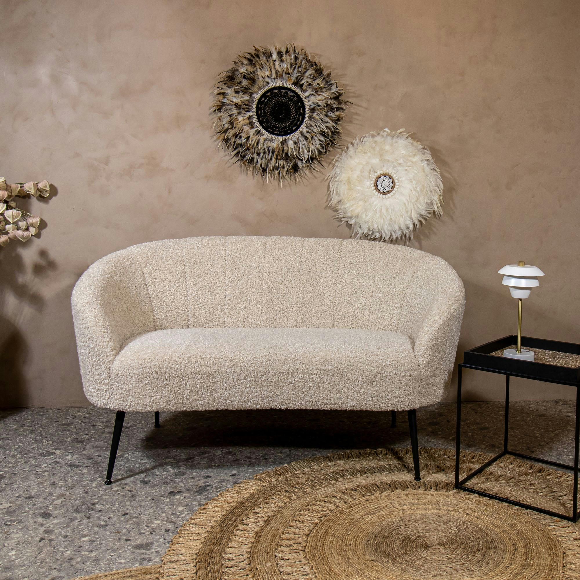 LAMA - Canapé effet fourrure bouclette et pieds en métal noir 2 places