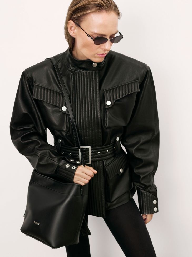 Black natural leather handbag with adjustable strap