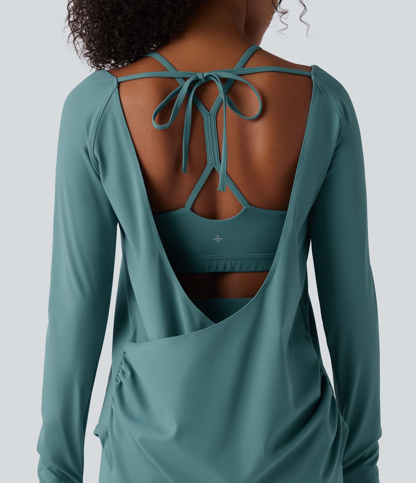 Top de sport yoga 2-en-1 SoftlyZero™ Airy dos nu croisé à manches longues avec passage de pouce, fronces et ourlet courbe - UPF50