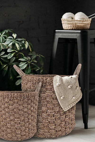 Panier rond tressé en jonc de mer Ornami marron vendu par 2
