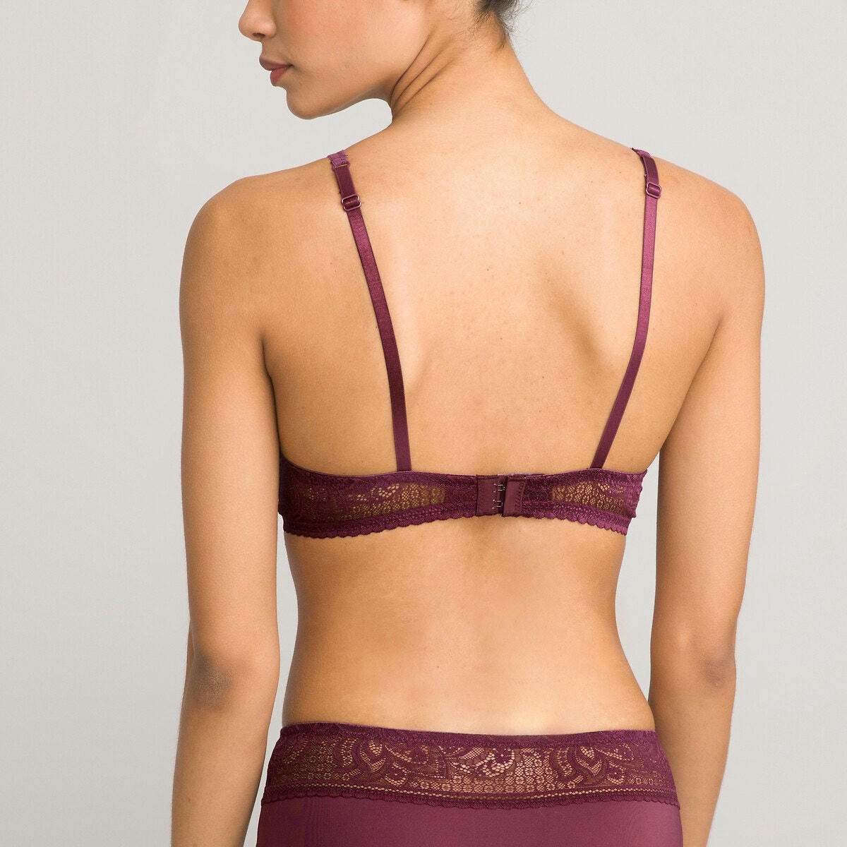 Soutien-gorge foulard en dentelle