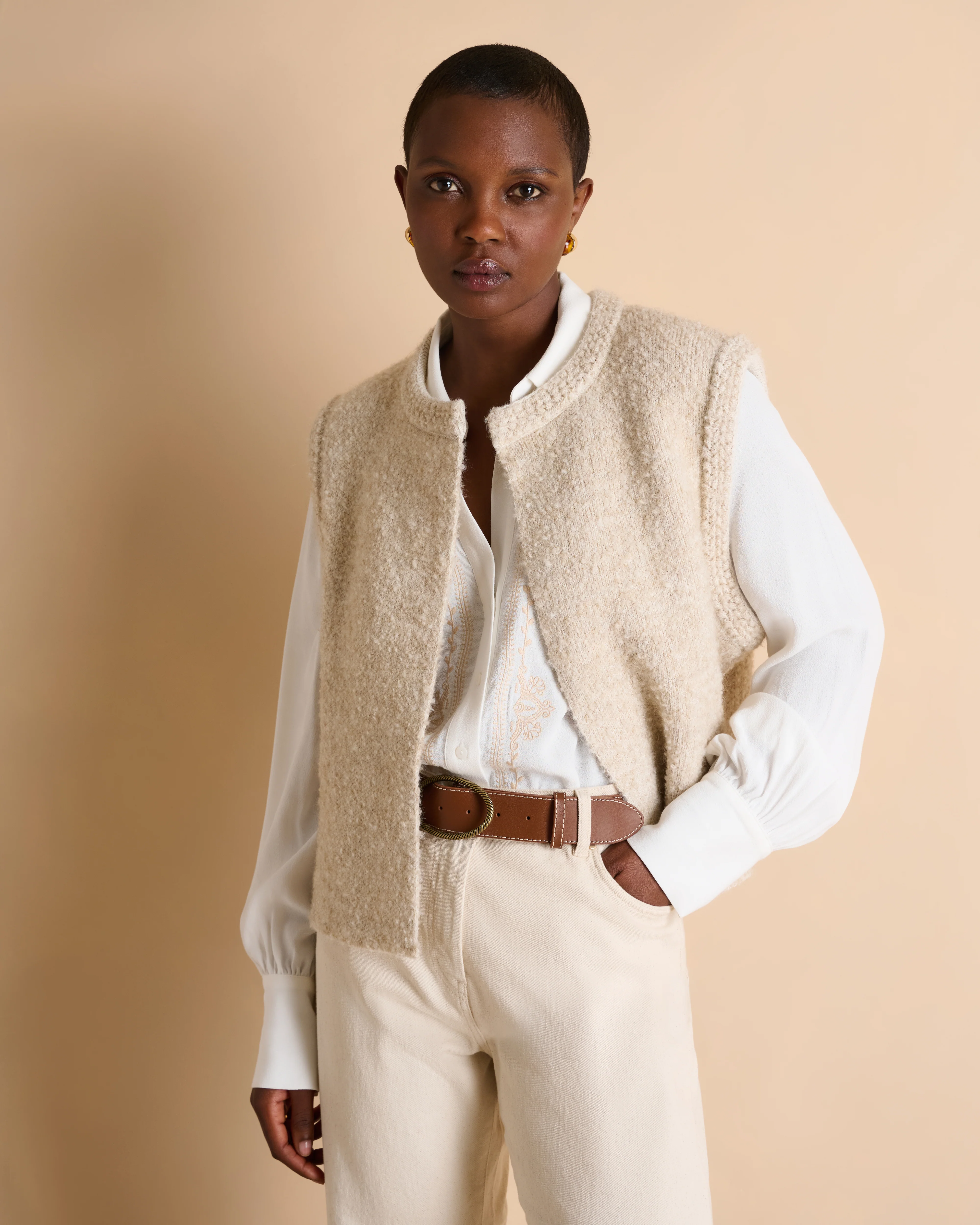 Gilet beige sans manches en laine bouclette col rond GUIMAUVE/14067/003