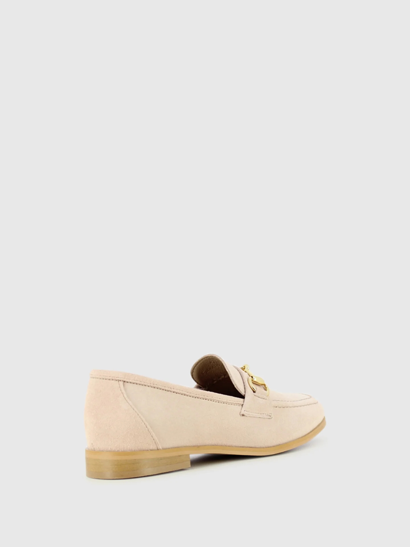 Loafers com Apliques Metálicos em Nude