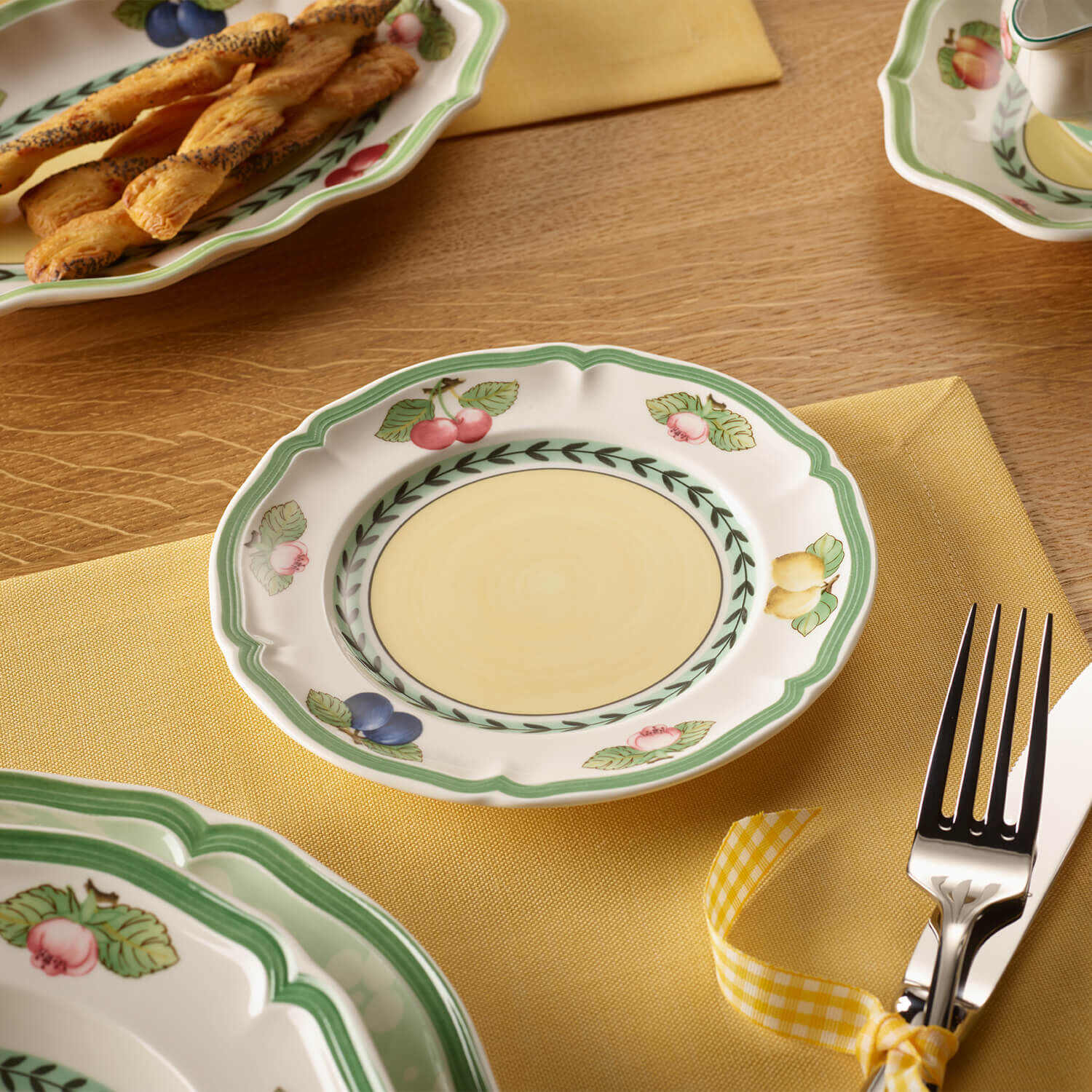 French Garden Appetizer/ Bread Plate - Multi-colored, 6.9'', Premium Porcelain