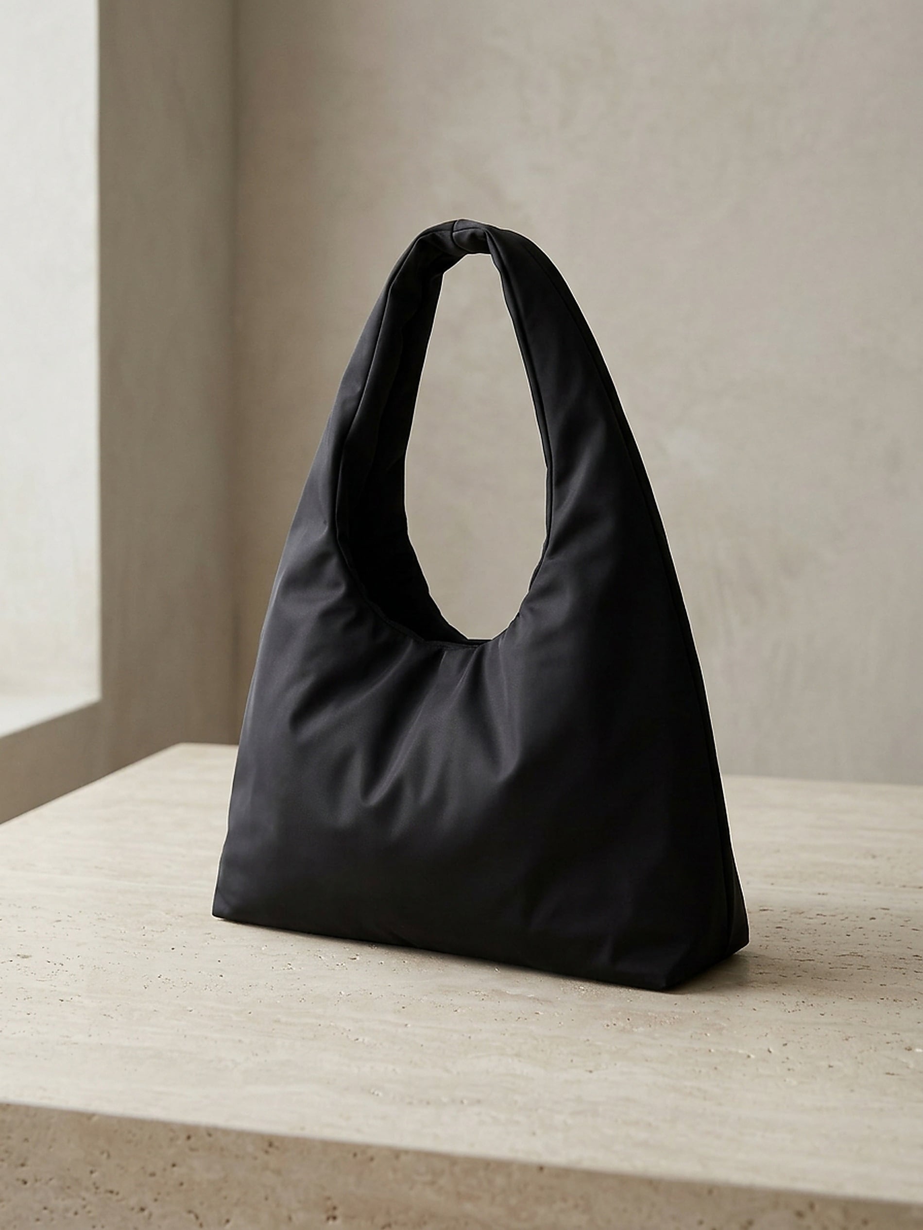 Torba na ramię typu hobo