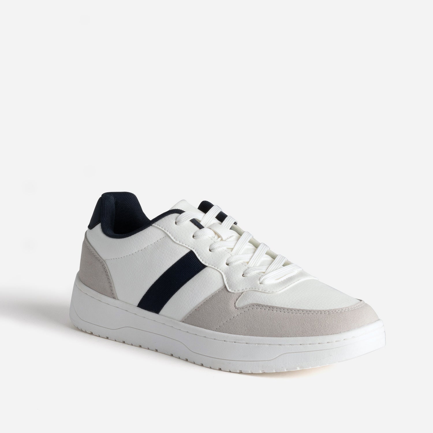 Tennis blanche, gris clair et marine