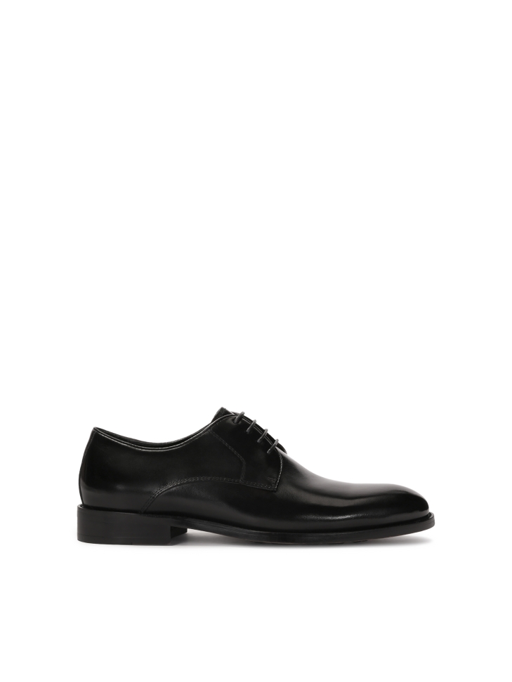 Black formal leather shoes