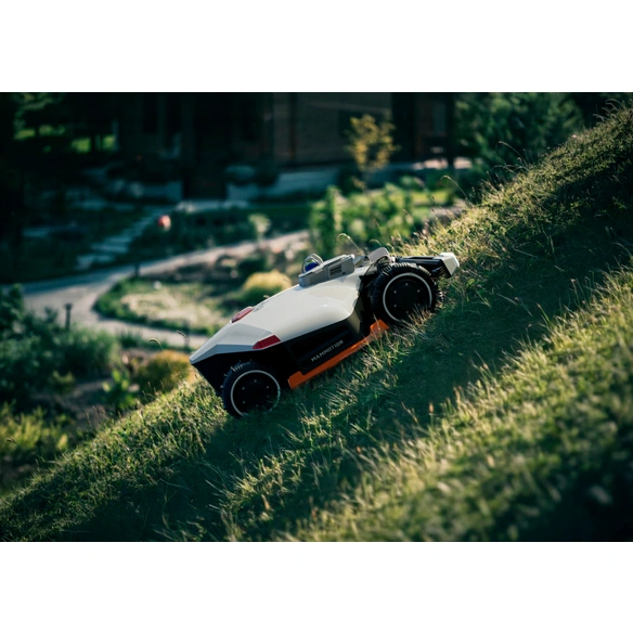 Rasenmähroboter »Luba 3X «, 3000 m2
