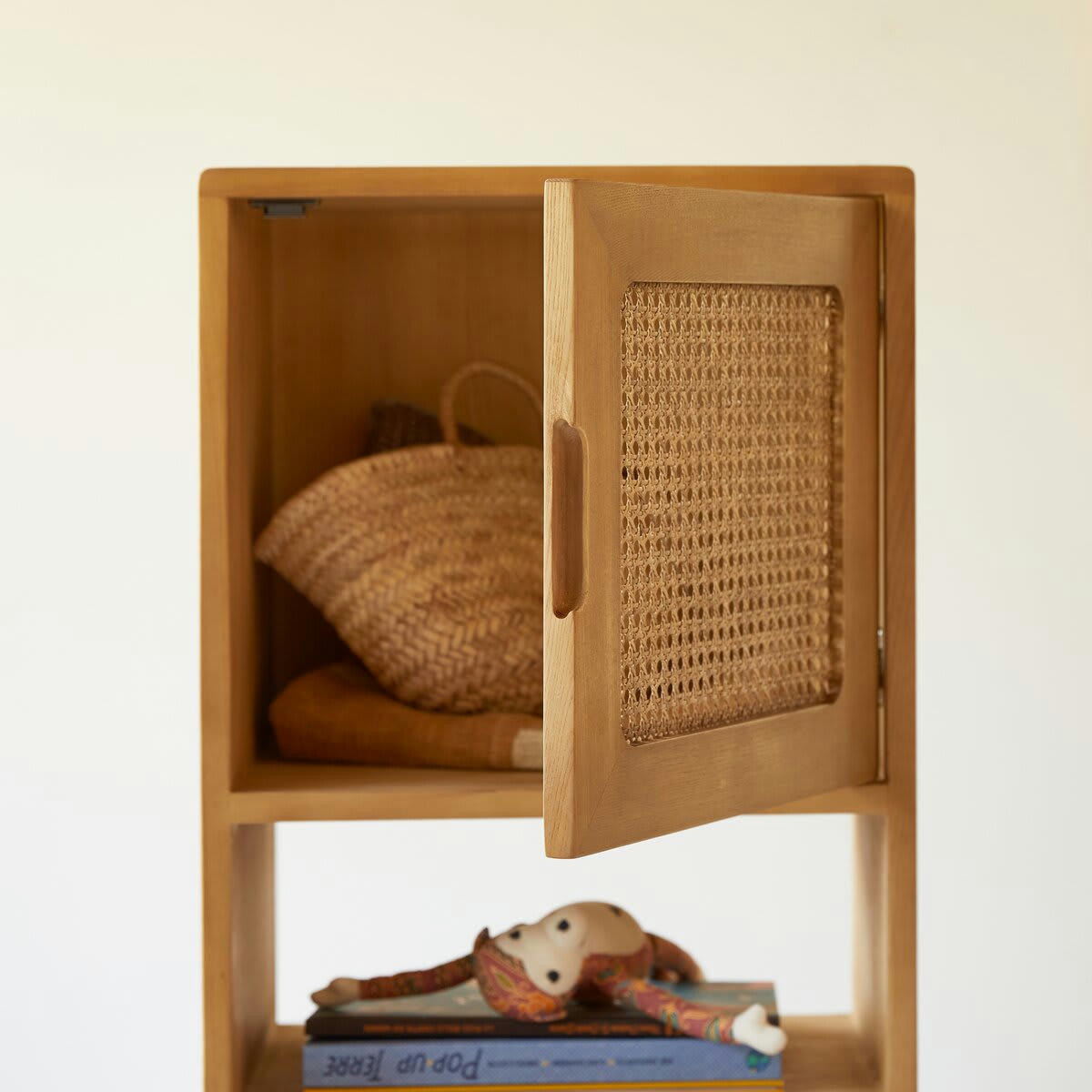 LUIS - Bibliothèque haute enfant en orme et cannage