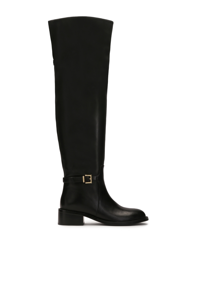 Leather musketeers with flat heels