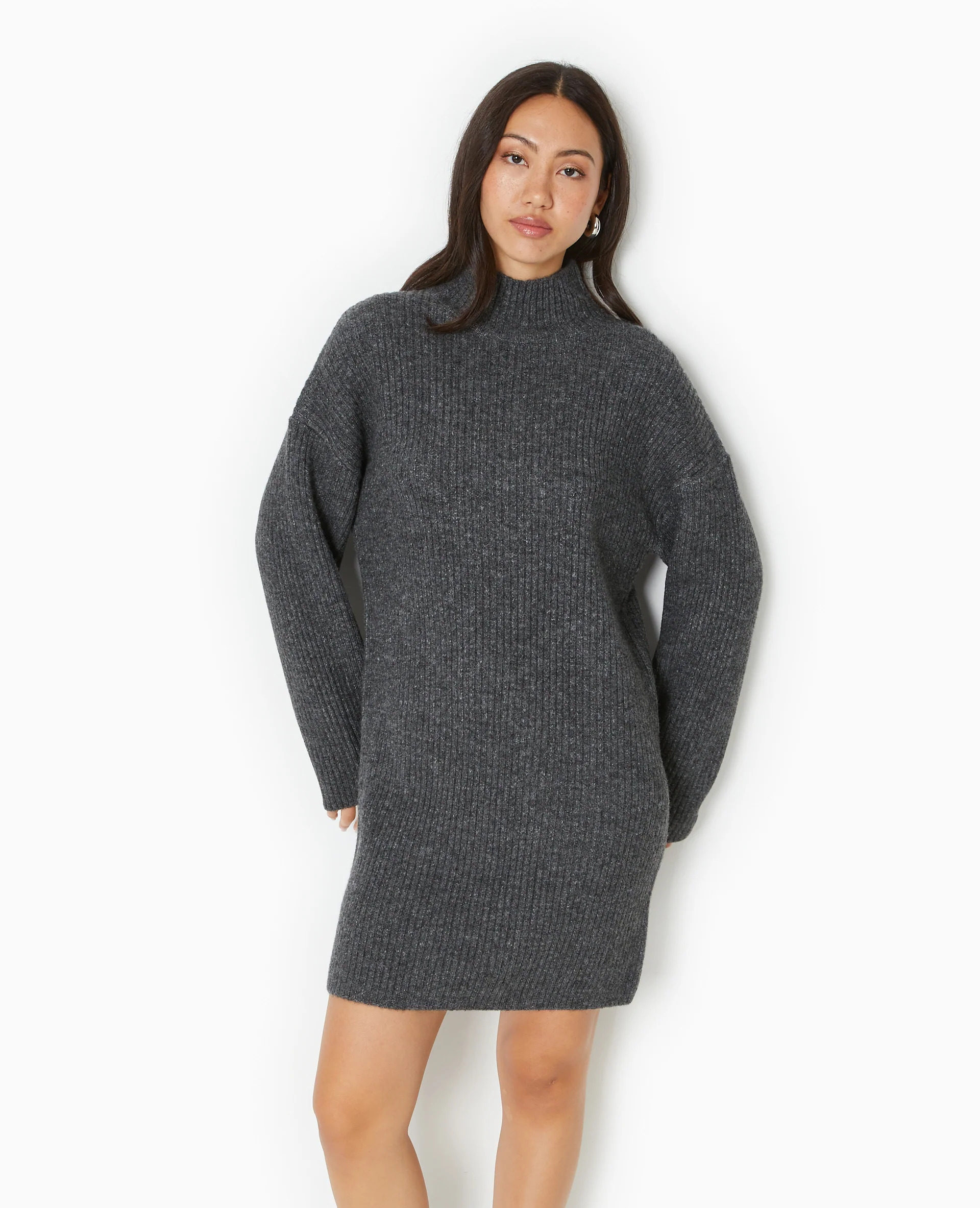 Robe courte en maille côtelée