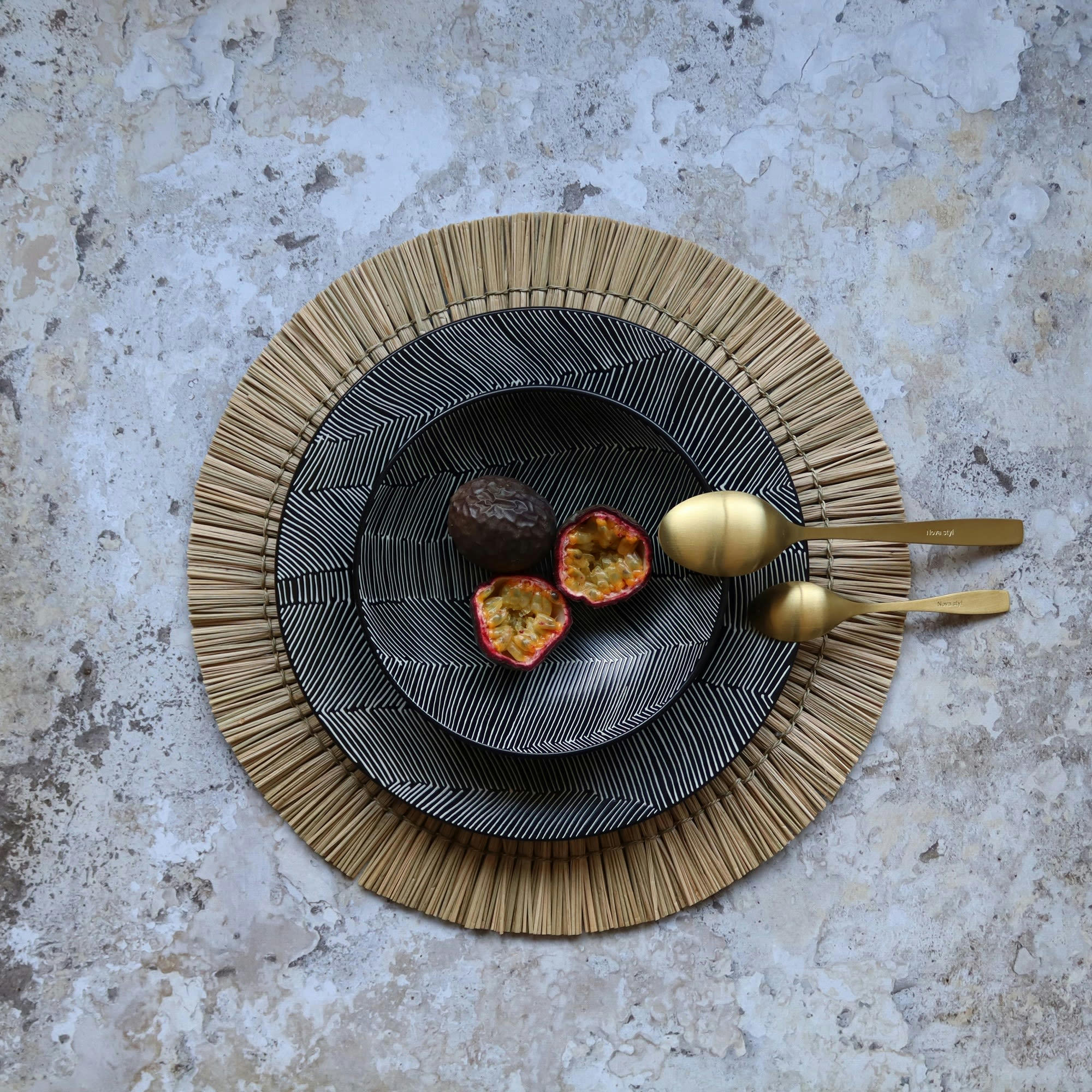 KENYA - Lot de 6 assiettes plates en grès noir 27cm