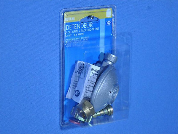 Détendeur butane 28 Mbar à sécurité   tétine Addax