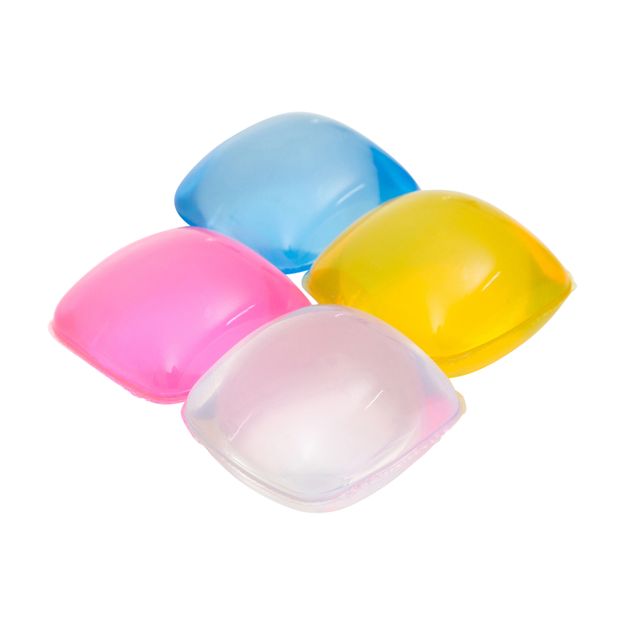 CUBO GELO ARTIFICIAL COM 20 ICE-SHAPES
