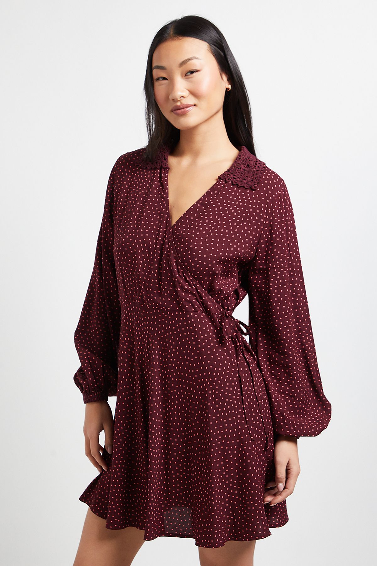Dorothy Perkins Petite Berry Spot Lace Collar Detail Wrap Printed Mini Dress