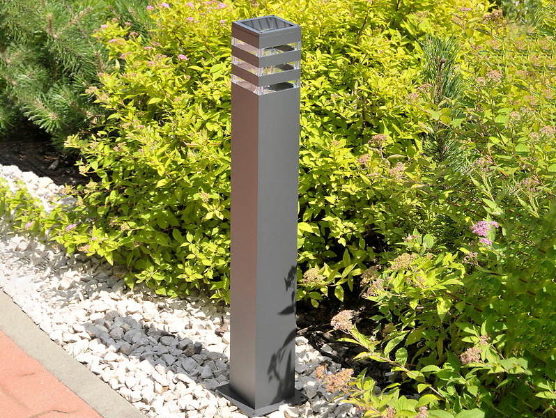 Słupek ogrodowy Teksas 74 cm aluminiowy grafitowy