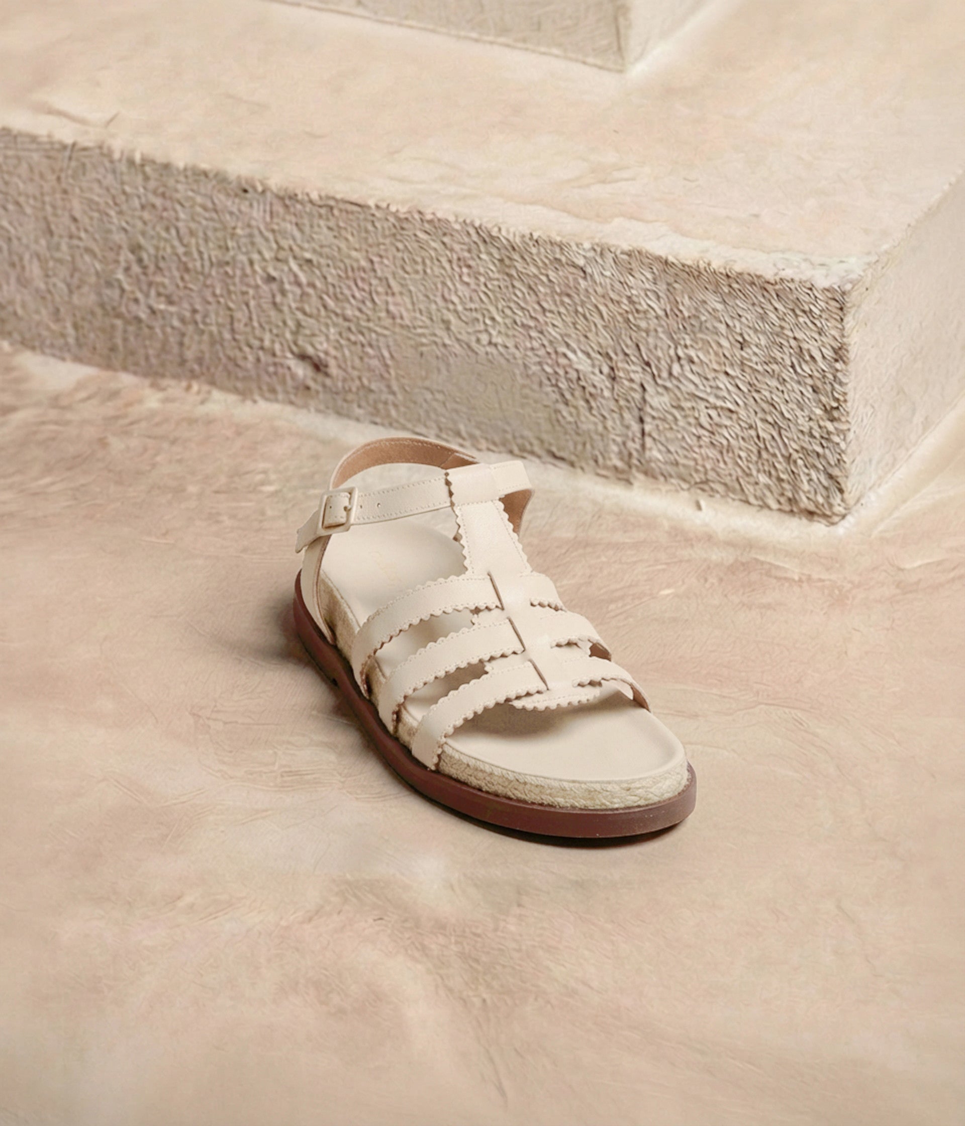 Sandales en cuir écru Feston