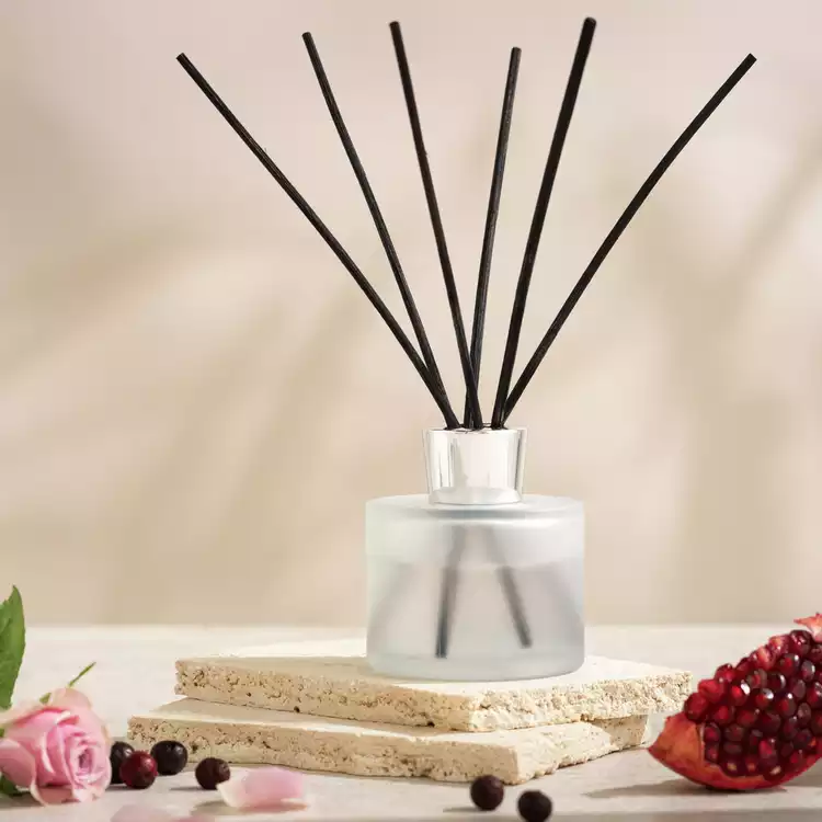 Habitat 90ml Reed Diffuser - Pomegranate & Baies