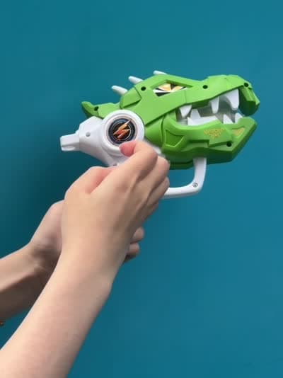 Zabawka – Pistolet na wodę w kształcie dinozaura na baterie