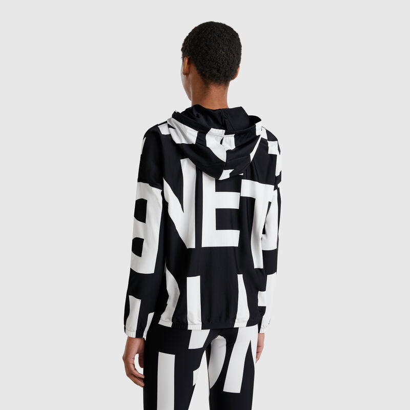 Sporty sweatshirt with logo print