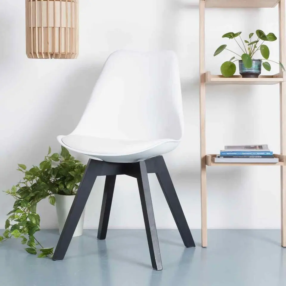 Essence Madera Eetkamerstoel Wit - Zwarte Houten Poten