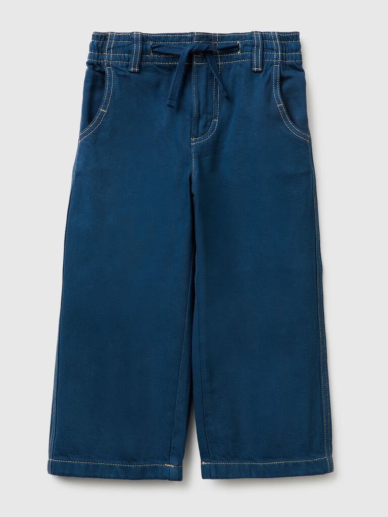 Loose-fit trousers with drawstring