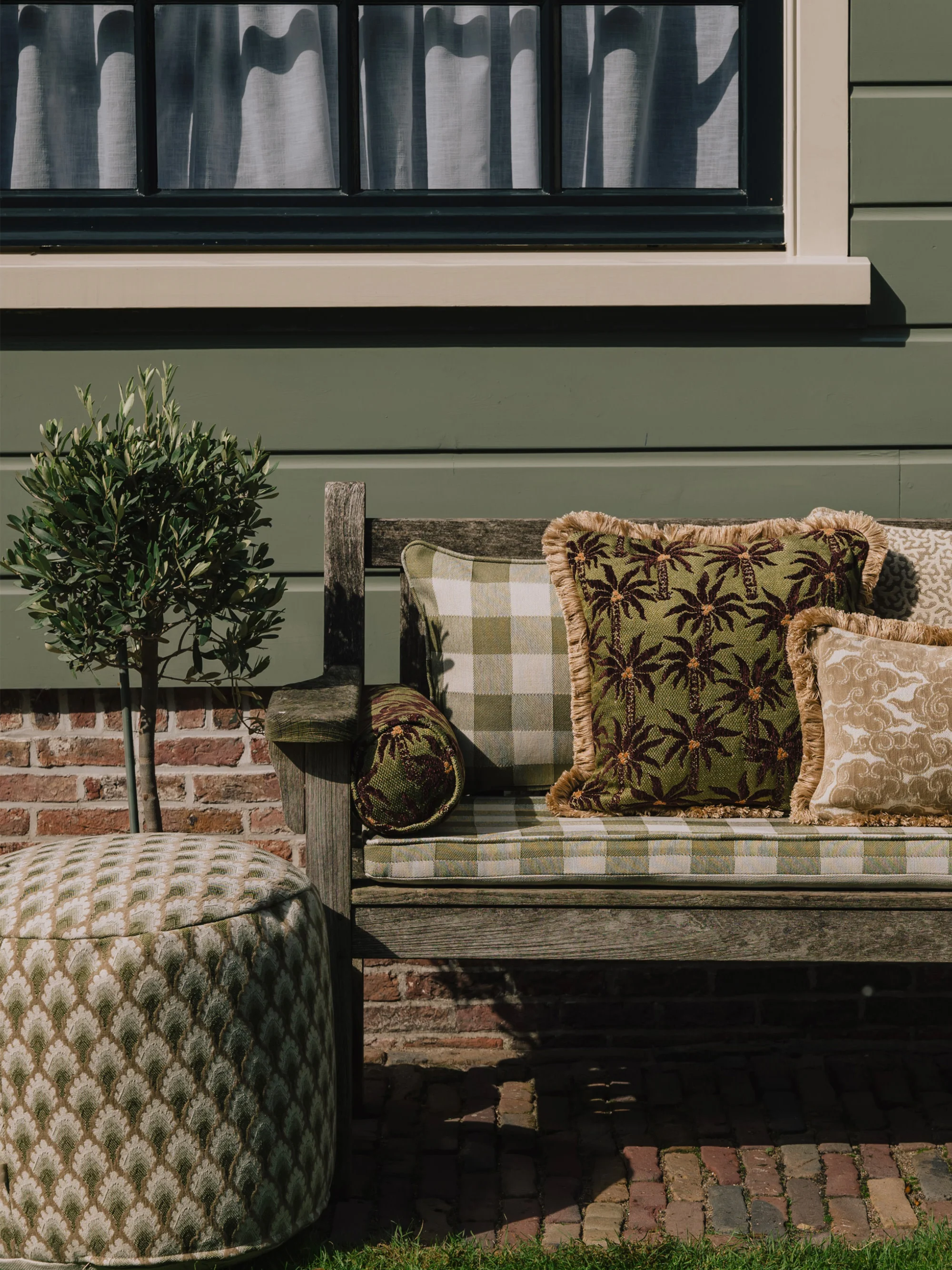 Handgefertigter Outdoor-Pouf Jessica