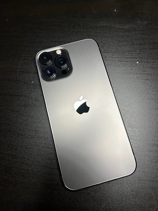 Apple iPhone 13 Pro Max 128 GB in Graphite for Unlocked