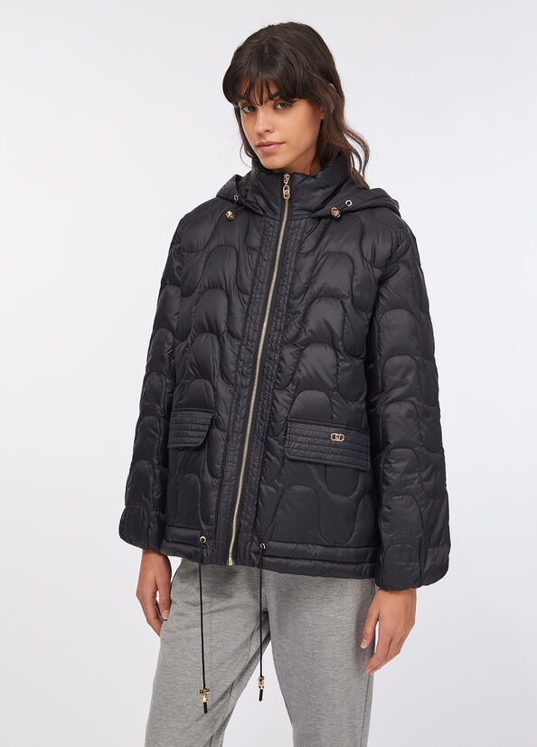 Cappotto corto in nylon trapuntato