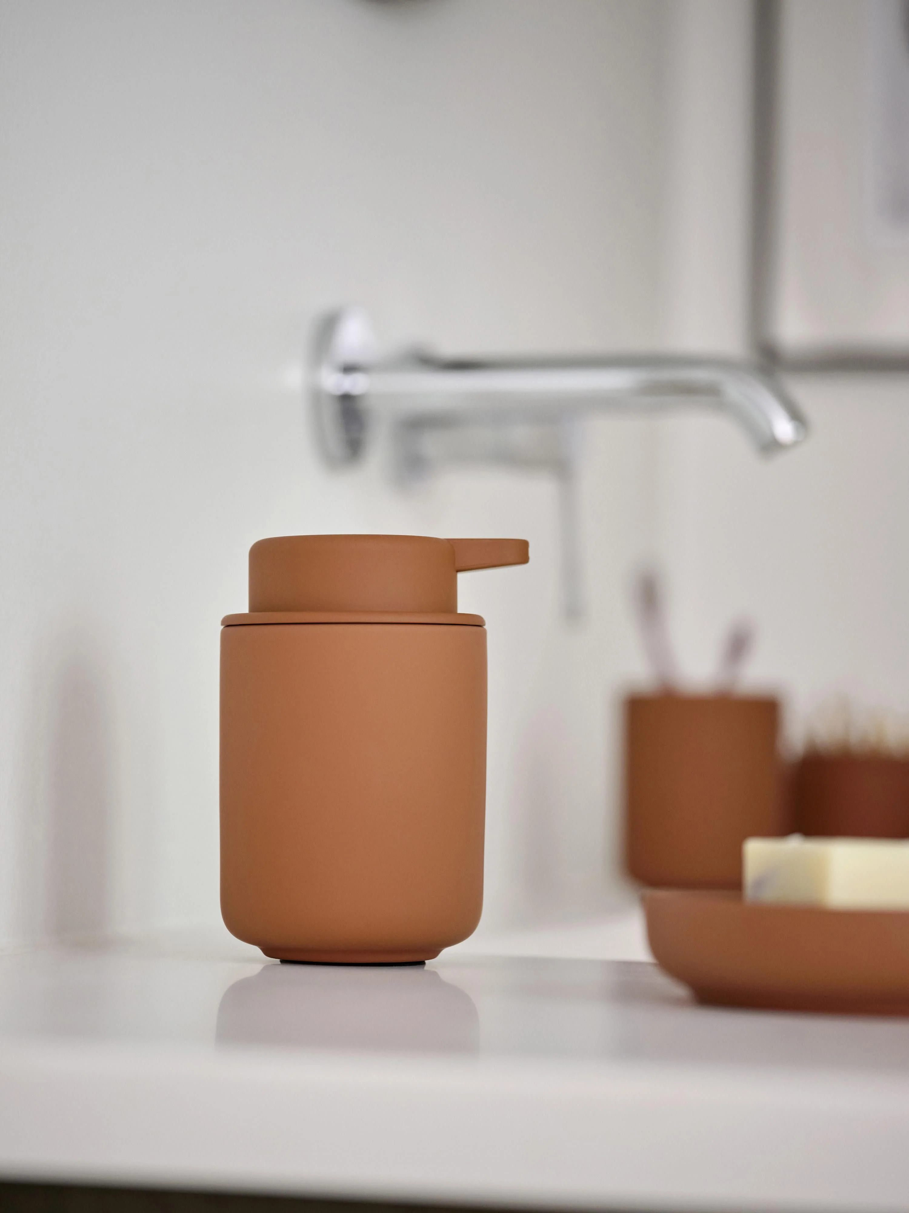Seifenspender Ume mit Soft-Touch-Oberfläche
