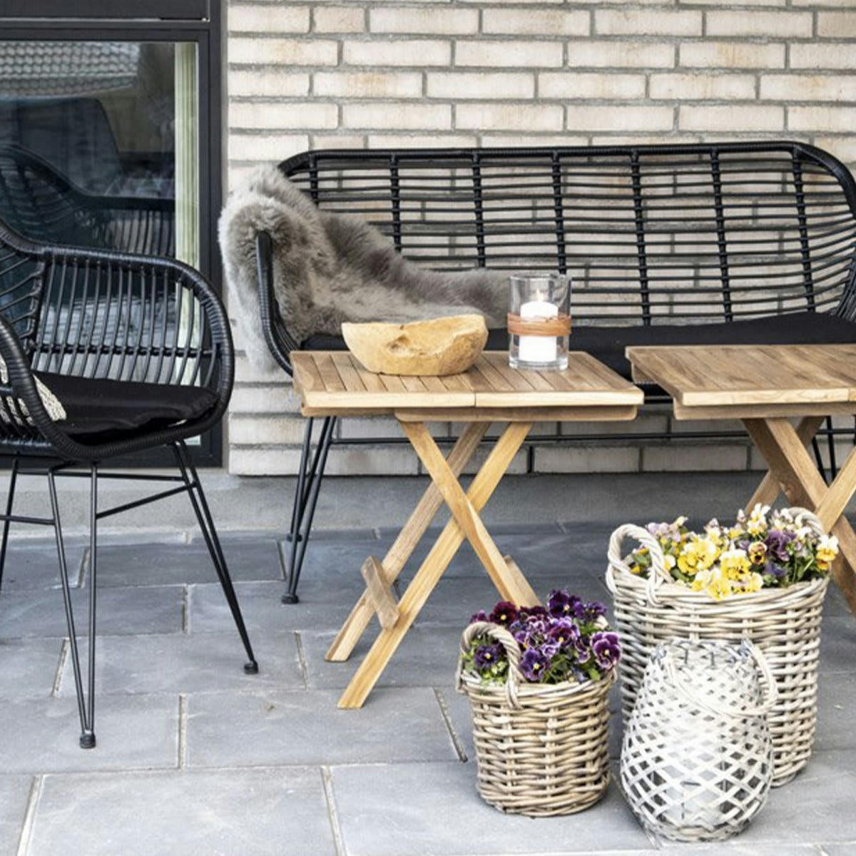 DERATE - Canapé 2 places aspect rotin naturel noir avec coussin noir