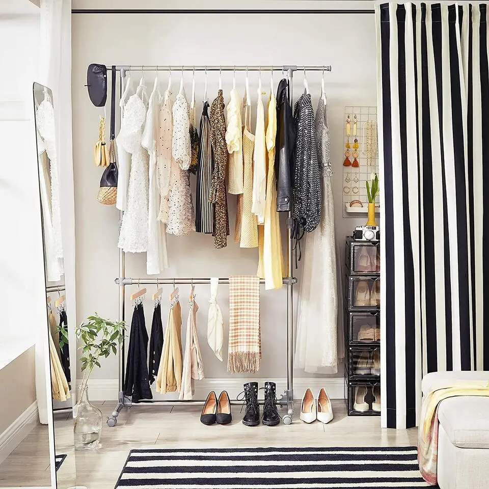 Bobbel Home - Garderoberek - Met wieltjes - Hoogte verstelbaar - RVS - Zilver