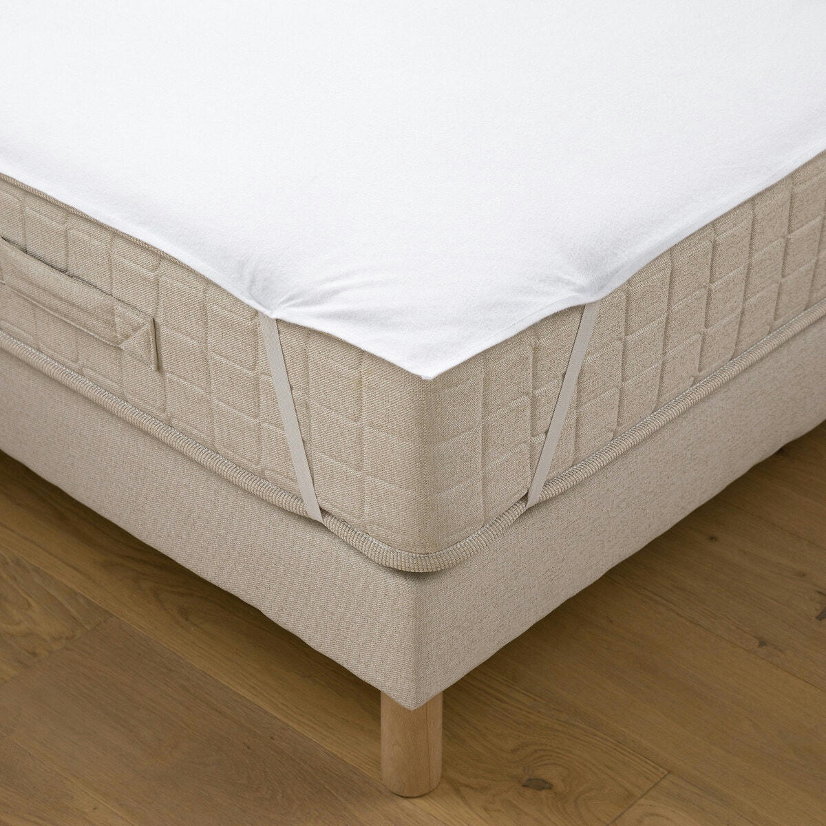 Protège-matelas forme plateau molleton