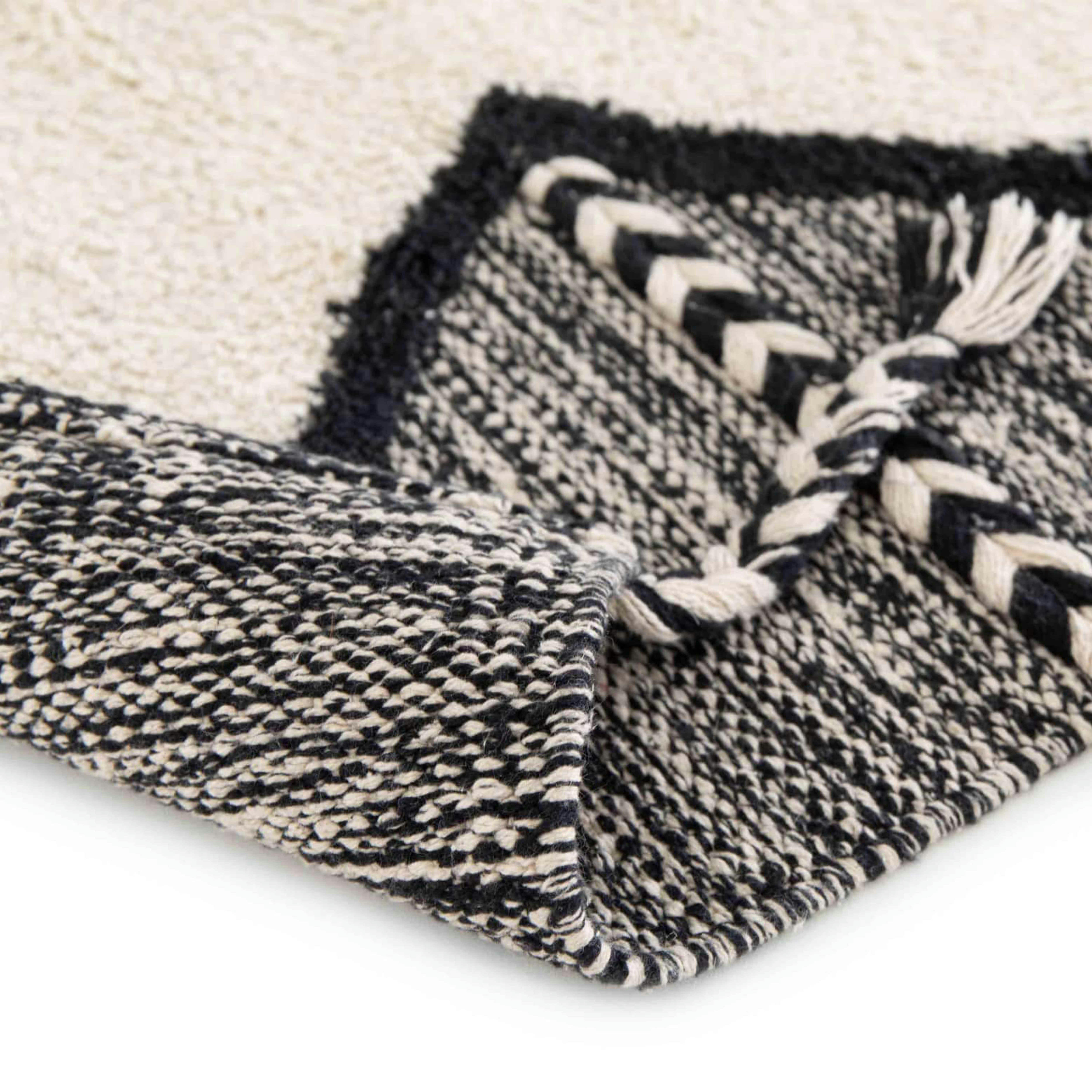 KEYA - Tapis rectangulaire berbère en coton tufté à franges 160 x 230 cm