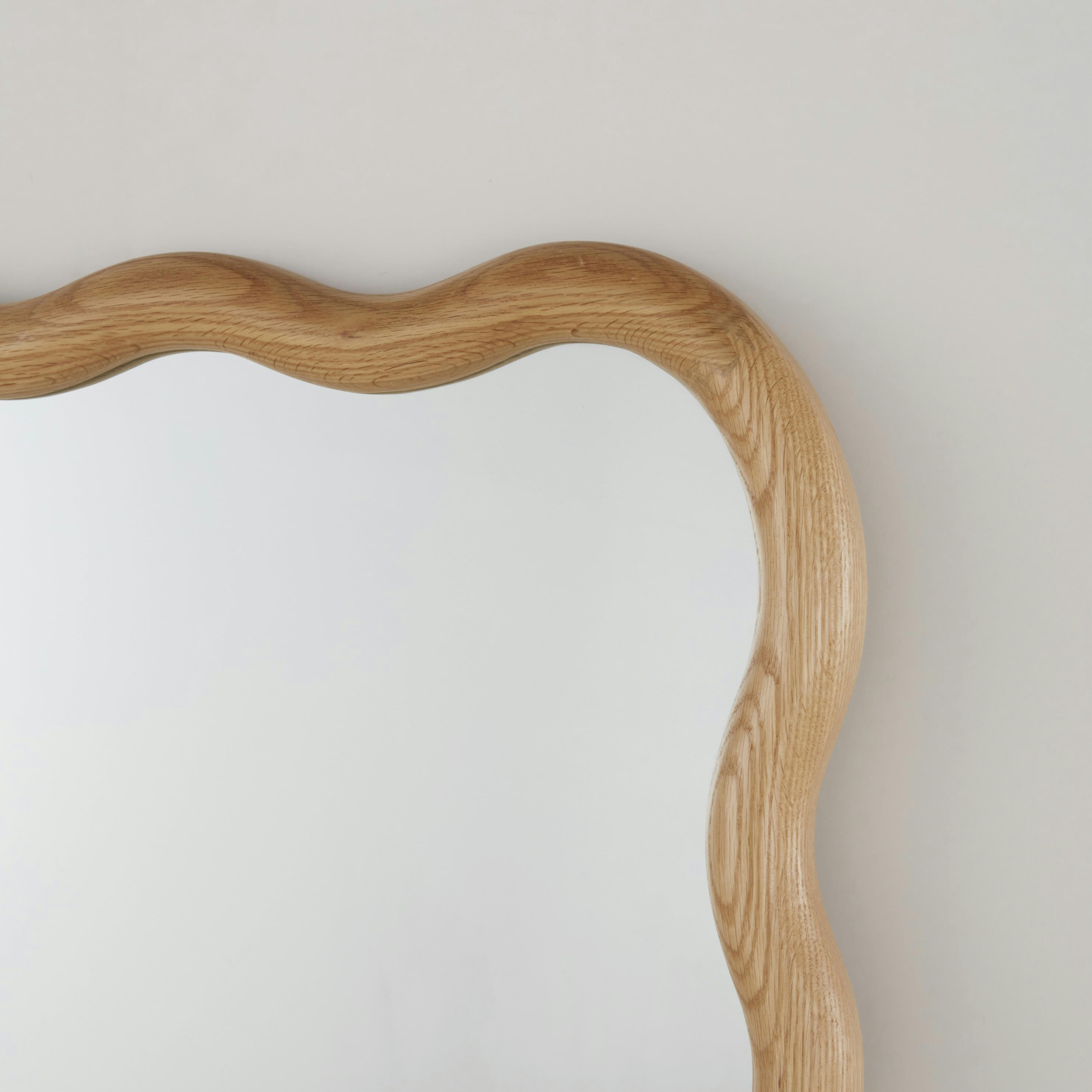 ISABELLE - Grand miroir rectangulaire ondulé en bois de chêne 75x160