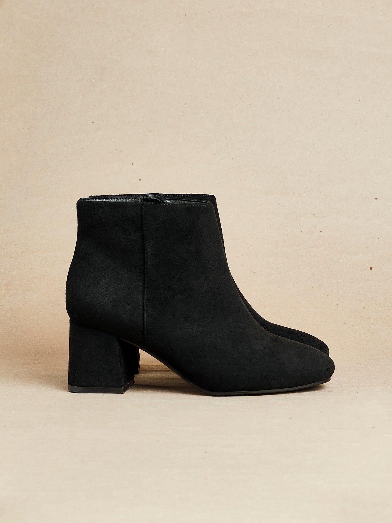 Linzi Alba Wide Fit Black Suede Block Heeled Ankle Boot
