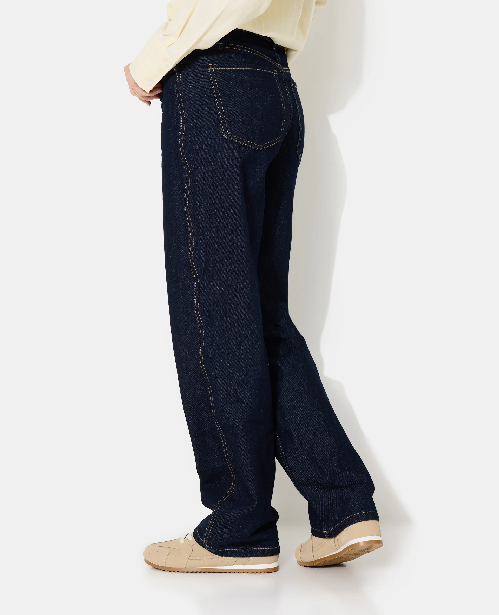 Jean wide avec jeu de surpiqûres zig-zag
