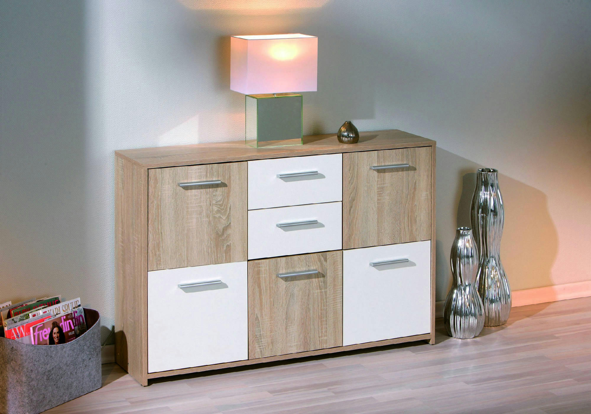 - Buffet 5 portes en mélaminé blanc